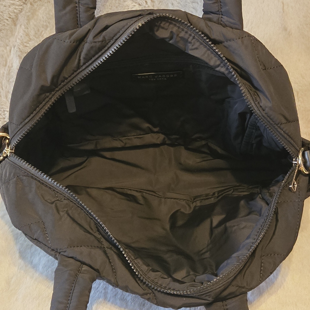 Marc Jacobs Black Quilted Women's Bag - Picture 2 of 3